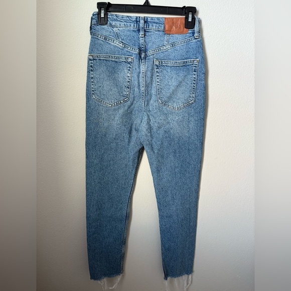 BDG Edie Raw Hem Blue Denim Jeans Size 26 - Picture 4 of 6